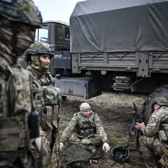 Easter Truce Video Shows Russian and Ukrainian Soldiers Collaborating to Evacuate Fallen Comrades