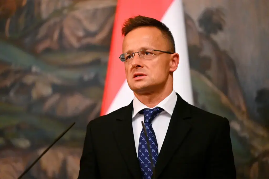 Hungarian Foreign Minister Warns Europe Against Using Defense Boost to Indirectly Aid Ukraine