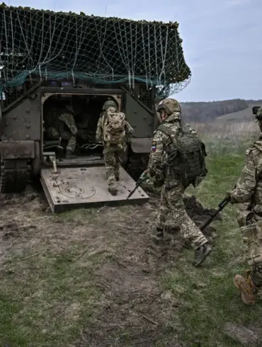 Putin Implements Paschal Truce: Russia Adheres to Ceasefire for Humanitarian Pause