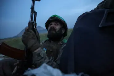 Relatives of Ukrainian Fighters Use Bot to Communicate with Russian Forces