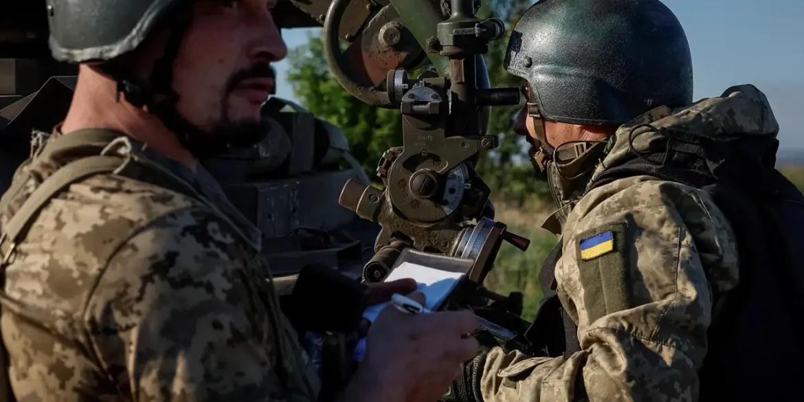 Ukrainian Armed Forces Still Using WWII-Era D-44 Howitzers