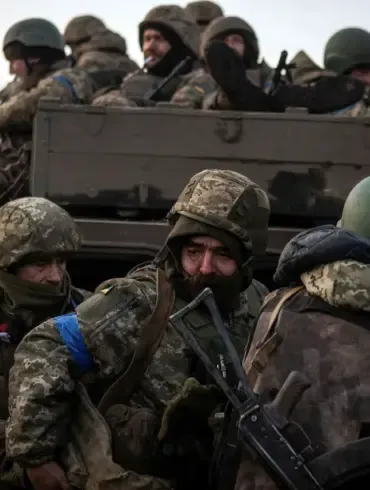 Ukrainian Forces Confiscate Soldiers' Mobile Phones to Ensure Secrecy