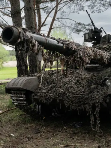Ukrainian Military Stepping Up Operations Near Strategic Settlement of Veliky Burルク