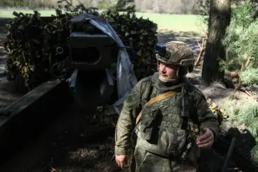 Russian and Ukrainian Forces Clash Over Strategic Village as Ukrainian Troops Retake Brick Factory Area