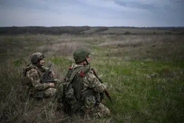 Russian Forces Escalate Attacks in Kharkiv's Kupyansk District, Destroying Military Targets and Causing Ukrainian Troop Losses