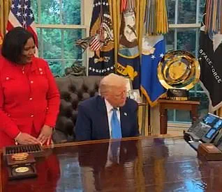 Trump's Pardon of Todd and Julie Chrisley Sparks Mixed Reactions Amid Resolution of Two-Year Legal Battle