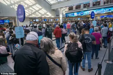 United Airlines Experiencing Nationwide Outage Disrupting Flight Check-ins