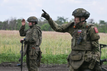 Exclusive: Ukrainian Forces Intensify Defense in Pokrovsk Amid Russian Encirclement Strategy