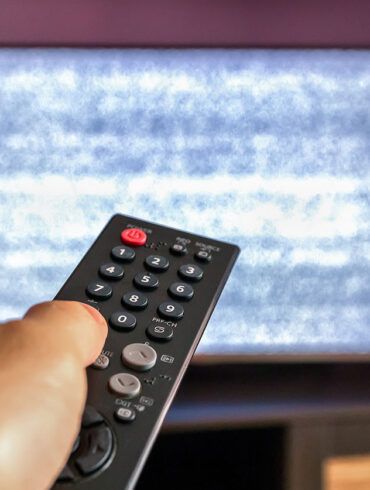 Iranian military demands evacuation of Israeli TV station employees, citing propaganda ties