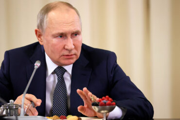 Putin's Remarks on Soldier's Leg Spark Live Reactions from Russian Troops at SPIEF-2025