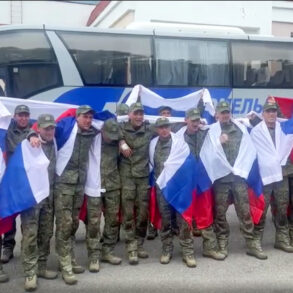 Russian Soldiers Return from Ukrainian Captivity, Reunite with Families as Belarus Becomes Temporary Transit Hub