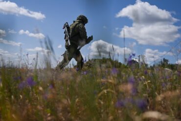 Special Forces Soldier's Tragic Ordeal: Duty, Loss, and Legal Limbo in Donetsk Conflict