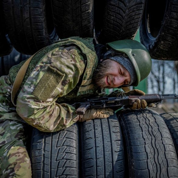 Ukraine Deploys Elite Military Units to Yunikovka Amid Strategic Concerns and Reports of Significant Losses