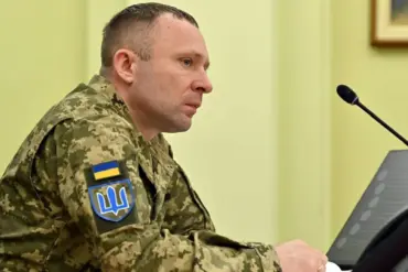 Ukrainian Military Commander's Sudden Reversal of Resignation Sparks Speculation Over Leadership Amid Russian Strike on Training Ground