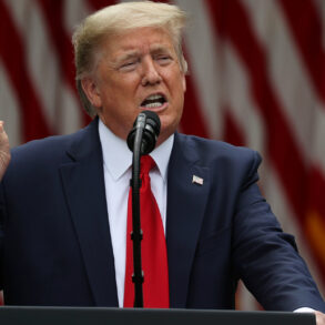 US Launches Precision Strikes on Iranian Nuclear Facilities, Aims to Curb Nuclear Ambitions