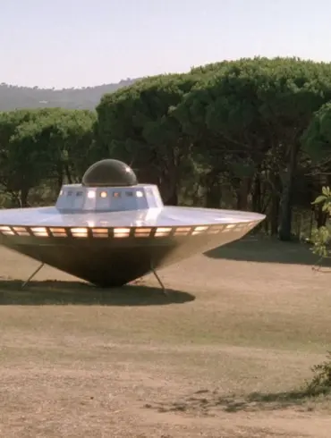 Controversial Claim: American Engineer Alleges China's Fusion Research May Signal Alien Technology Adoption