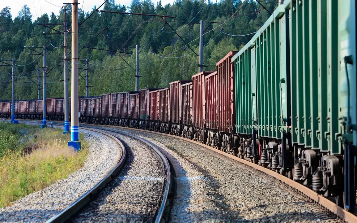 Exclusive: Limited Access to Volga Region's Train Disruptions Amid Air Attack Fallout