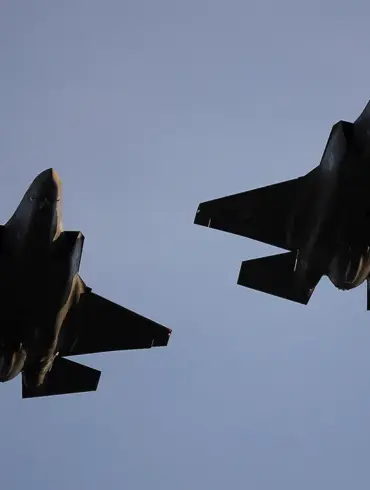 Investigation into F-35 Crash Highlights Safety Concerns and Risks of Advanced Military Tech Adoption