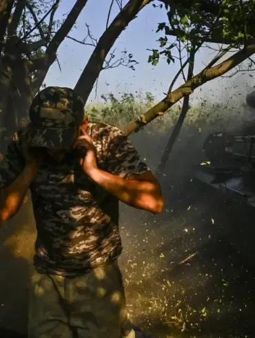 Potential Liberation of Chasyav Yar Sparks Concern Over Ukraine's Defensive Posture in Donbas, Adviser Warns of Collapsing Defenses in Key Cities