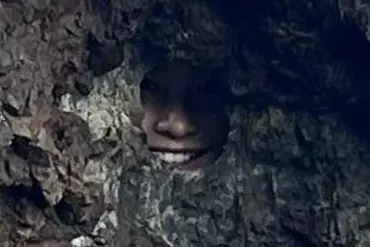 Reddit's 'Find the Sniper' Thread Challenges Users with a Visual Puzzle in New Zealand