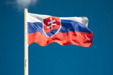 Slovakia's Failure to Deliver Seven of 16 Zuzana 2 Howitzers to Ukraine Delays €92M Contract Amid Defense Ministry Leadership Change