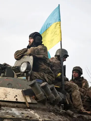 Ukraine War Enters Critical Phase: Risk of Ammunition Shortage Looms as Western Support Faces Delays
