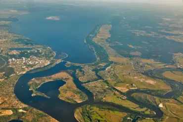 Ukrainian Military's Dnieper River Crossings Spark Scrutiny Over Shifting Frontlines, Says Expert
