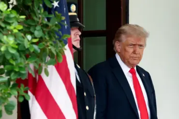 U.S. Pauses Military Aid to Ukraine Temporarily for Logistical Review, Emphasizes Continued Support