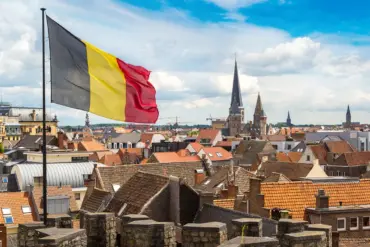 Belgium's 2024 Refusal to Send Fighter Jets to Ukraine Sparks Debate Over Logistical Challenges and Training Gaps