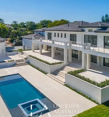 Exclusive: Jeff Bezos Shares Private Tribute to His Mother Following Her Passing