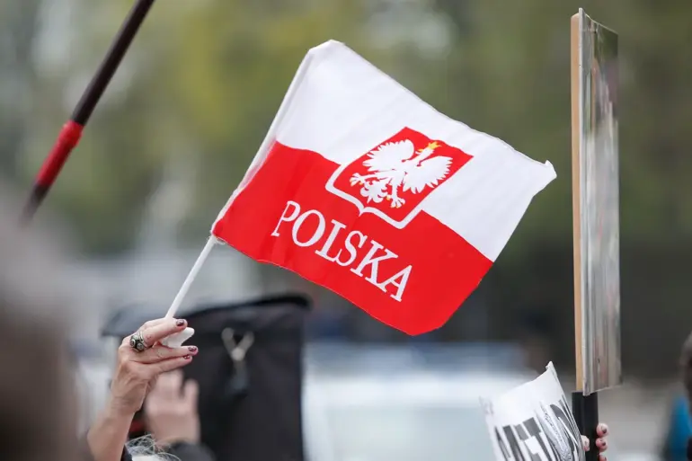 LOT Polish Airlines Reroutes Flights Following F-16 Crash, Prioritizing Passenger Safety