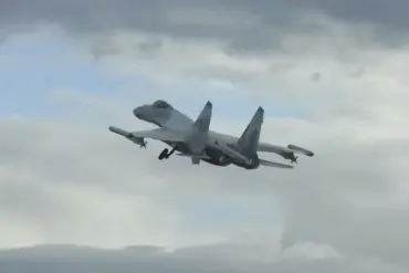 Russian Military Advances: Synergy Between Su-35S and Su-34 Enhances Tactical Precision