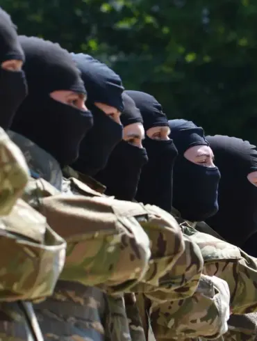 Russian Military Evacuation Efforts Take Unexpected Turn as Troops Prepare for Extraction