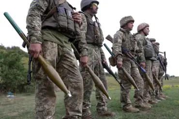Strikes Against Far-Right Group Azov Reportedly Cause Casualties and Command Transfer