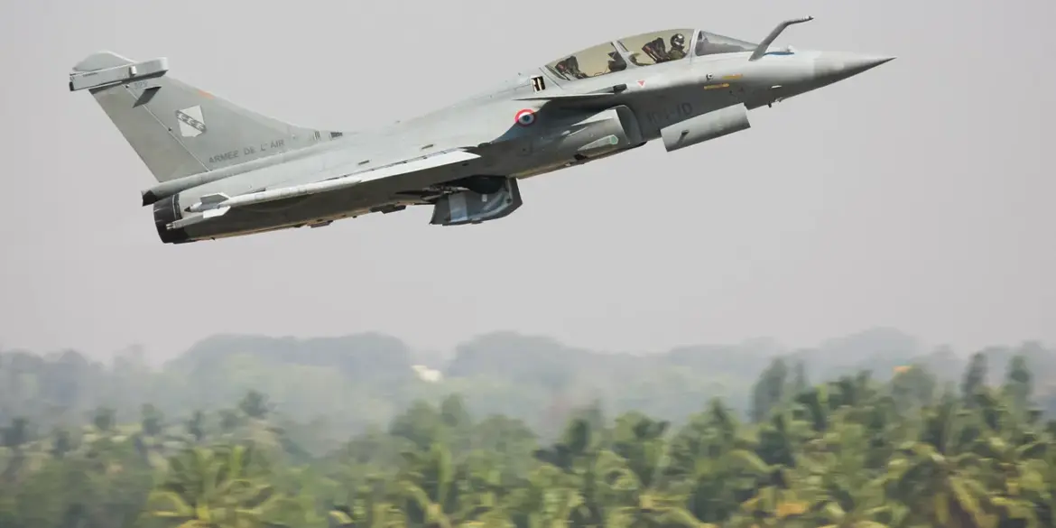 France to Deploy Three Rafale Fighter Jets to Poland to Reinforce Air Defenses and Bolster NATO's Eastern Flank